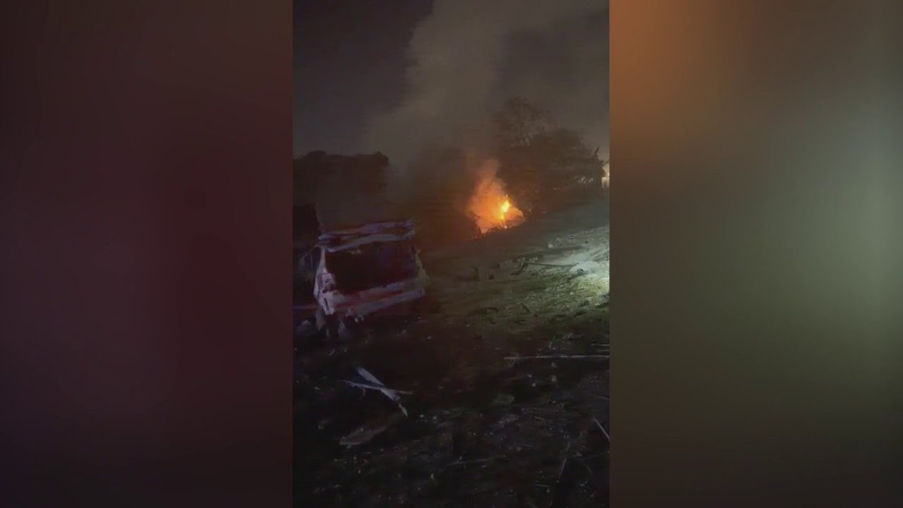 مشاهد لآثار سقوط صاروخ بالجليل في إسرائيل