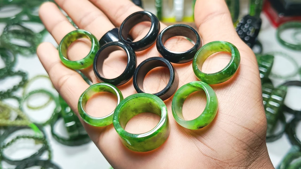 Awie_Gemstone sedang live sekarang!