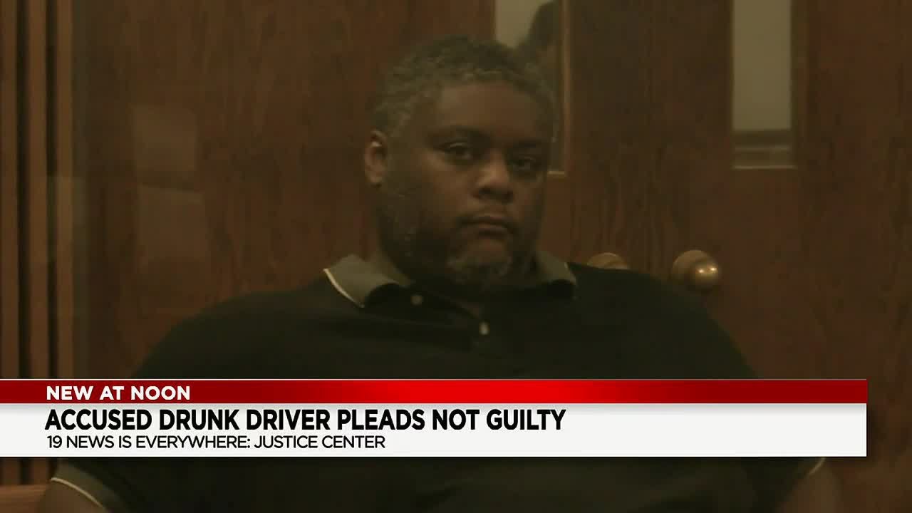 Driver pleads not guilty to driving drunk and injuring Cleveland, Oakwood firefighter