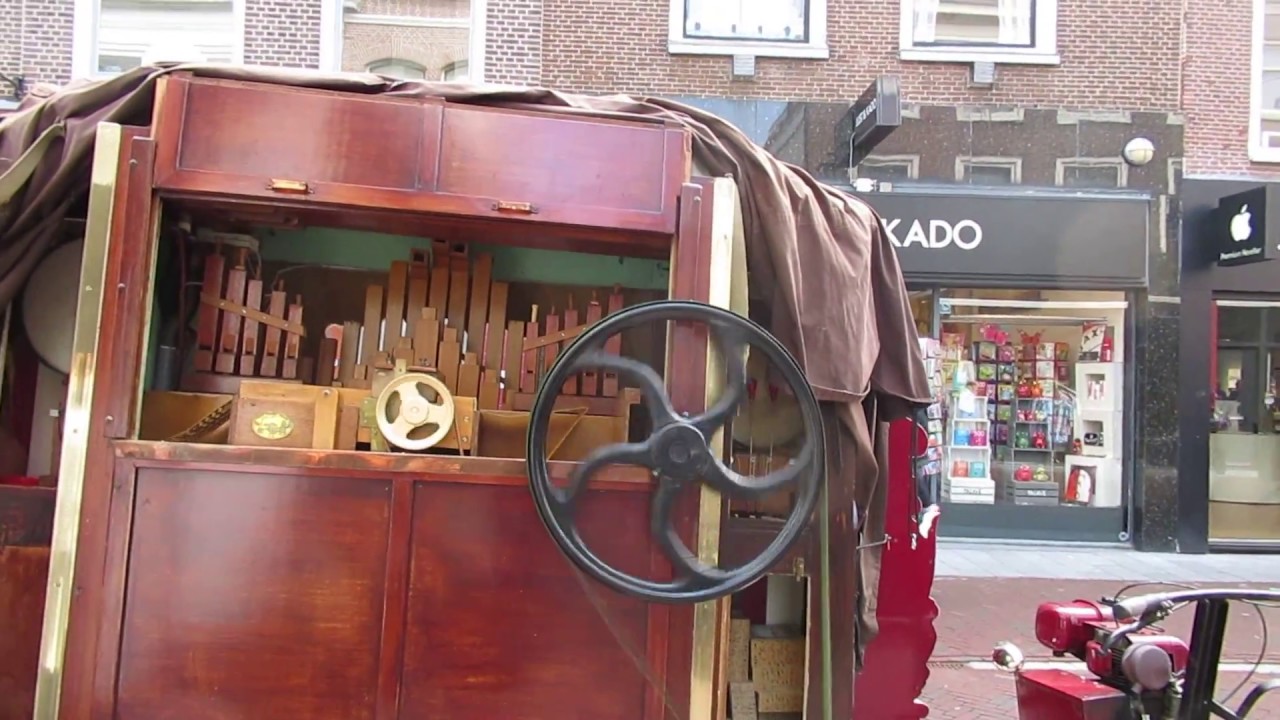 Leiden Draaiorgel Drehorgel Street Organ Bloemenmeisje Haarlemmerstraat 14 april 2018