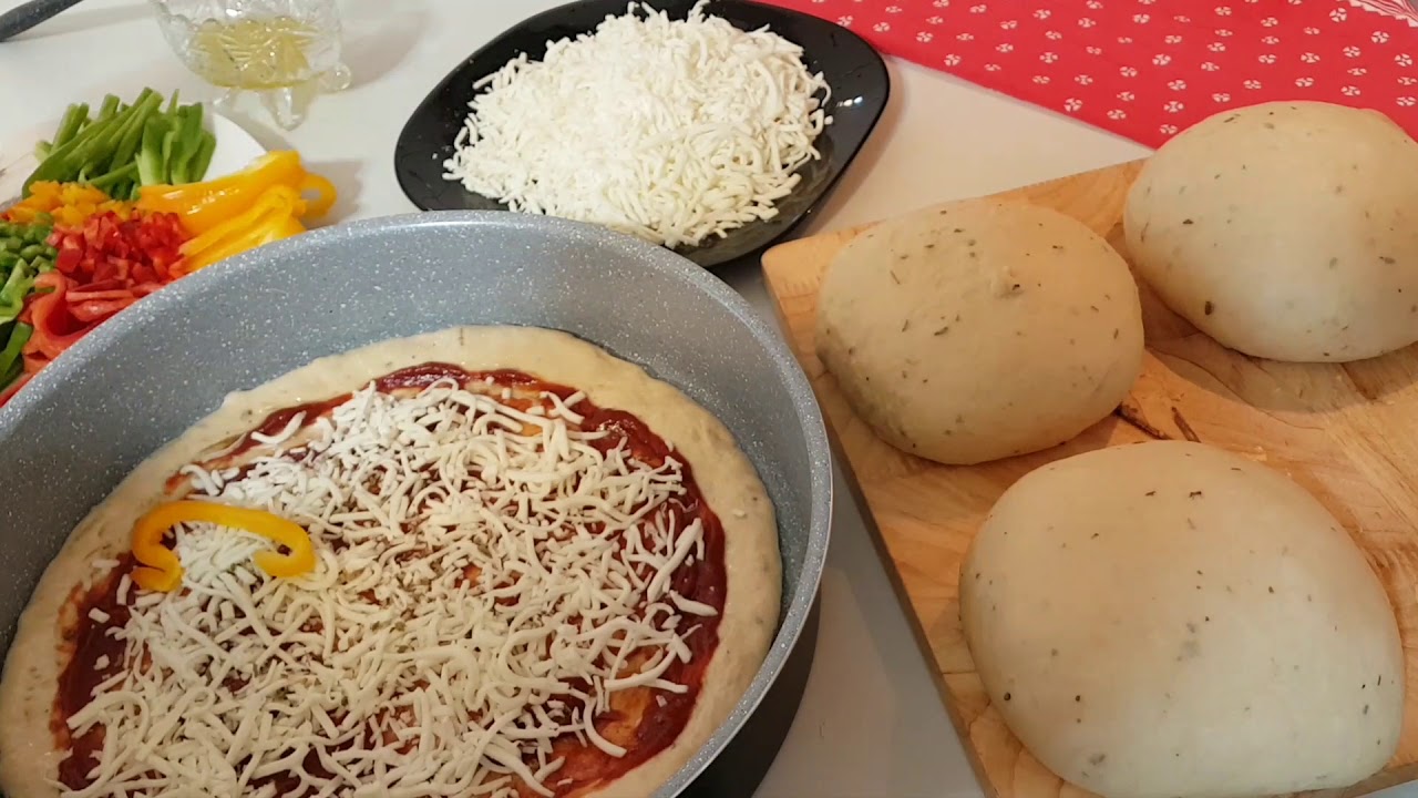 بيتزا🍕بدون بيض، بدون حليب، عالطريقة الإيطالية الأصلية😋😍 PIZZA