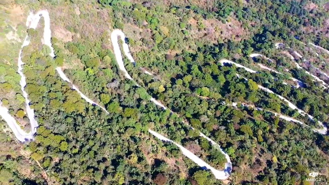Las 17 vueltas más cardíacas hacia San Pablo La Laguna, Sololá.