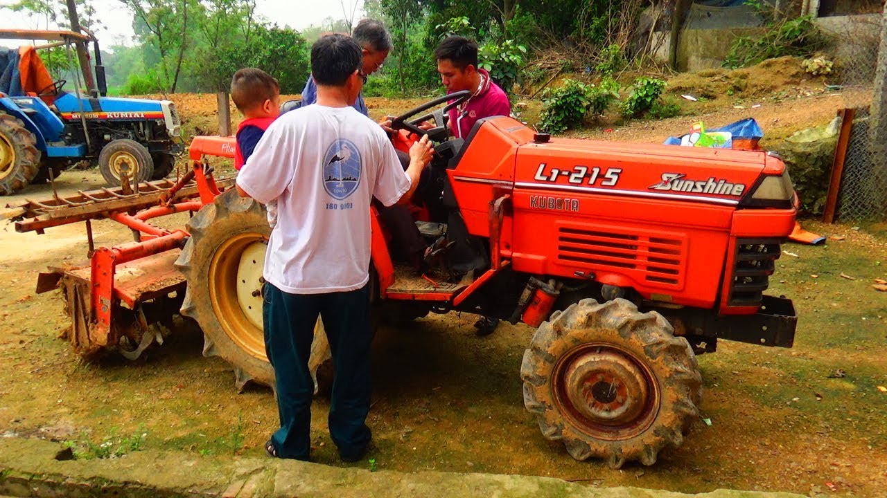 KUBOTA SUNSHINE L1-215 - Tractors At Work | may cay kubota tractor - Kubota DC - cuoc song mien nui