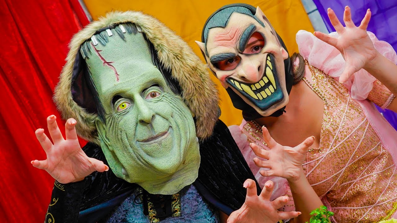 AS PRINCESAS SE TRANSFORMARAM EM UM MONSTRO