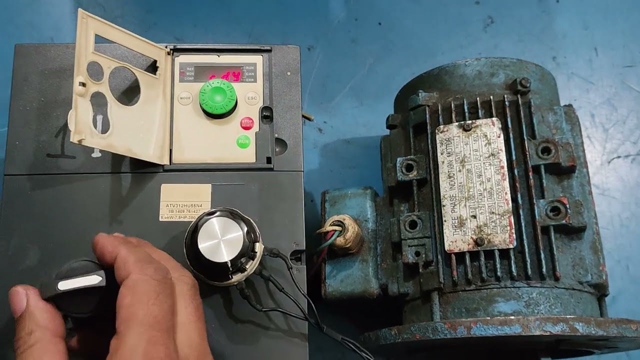 Run Stop VSD ATV312 menggunakan switch dan potensio sebagai pengatur kecepatanya