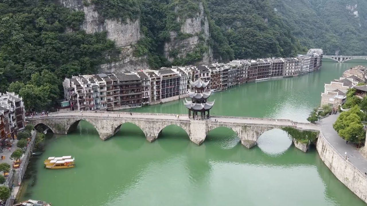 贵州四大古镇之一镇远古镇，贵州最有韵味的一个古镇，两天一夜美食美景全攻略
