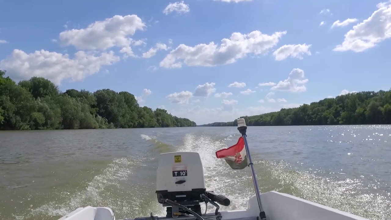 Tomos 10 hp. speed test The Tisza river.