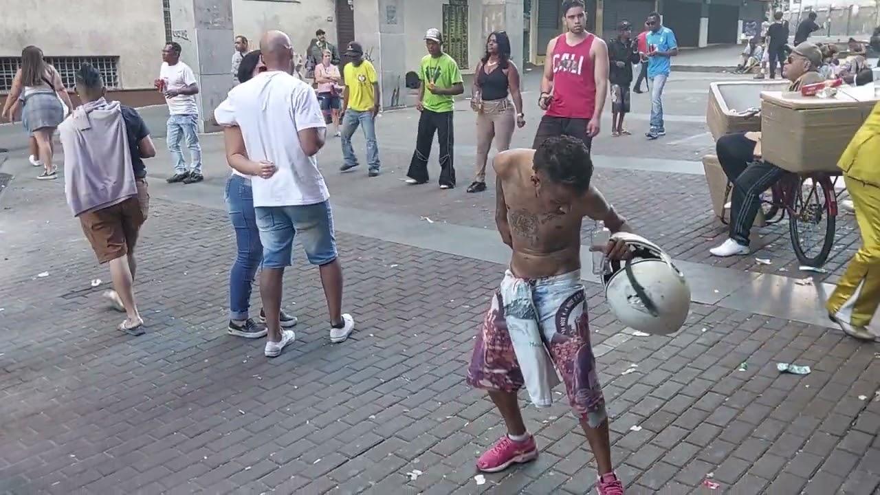 final de semana na pra&ccedil;a 7 em BH