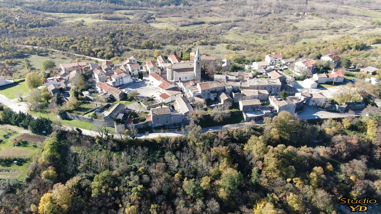 Roč