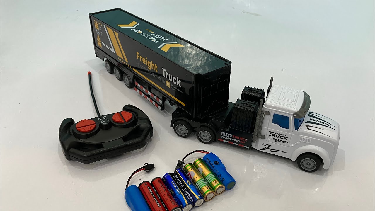 🔥 Unboxing an INSANE RC Freight Truck | Monster Cargo Truck Test Drive