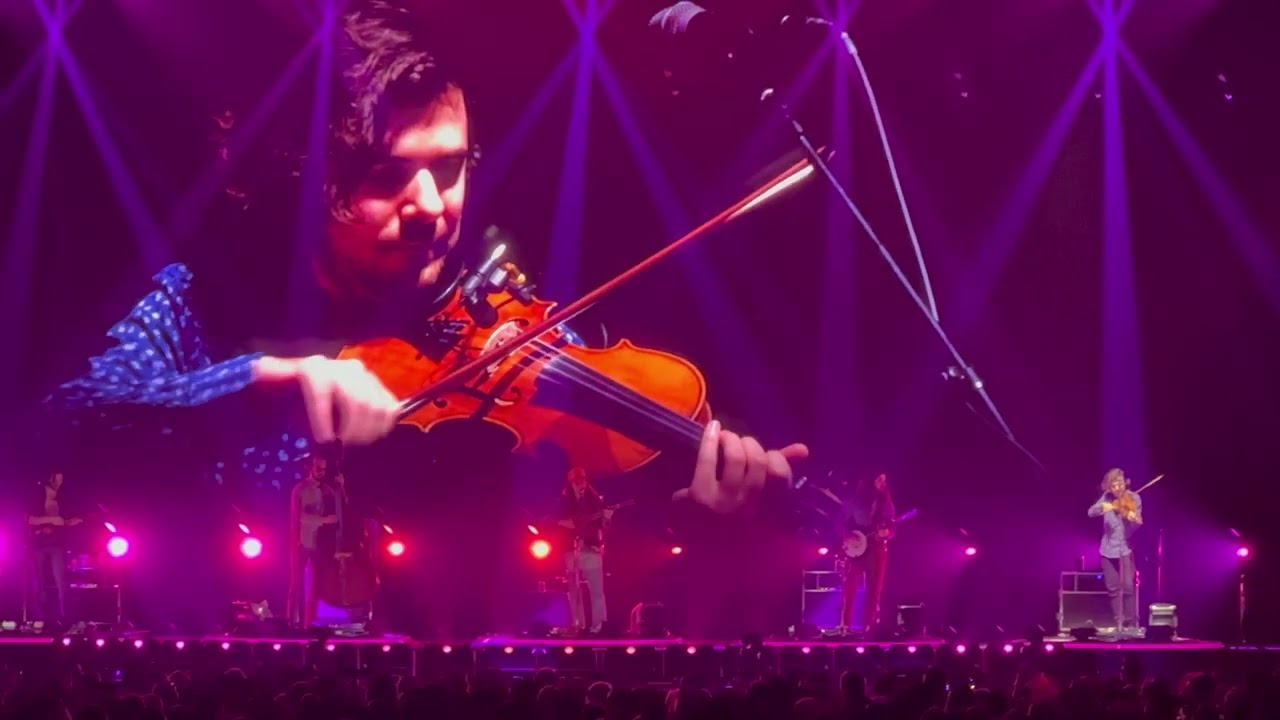 Billy Strings 