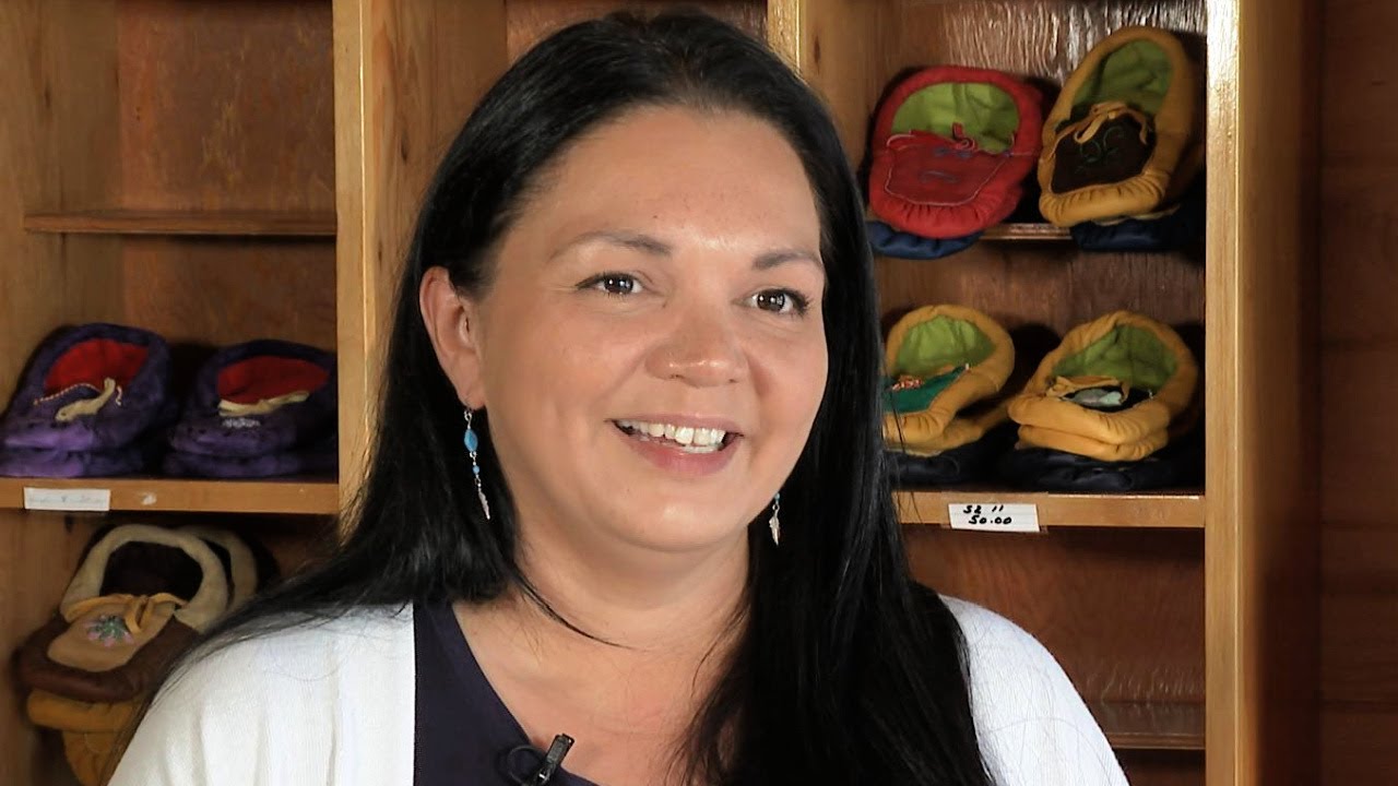 Meet this Miawpukek regalia maker
