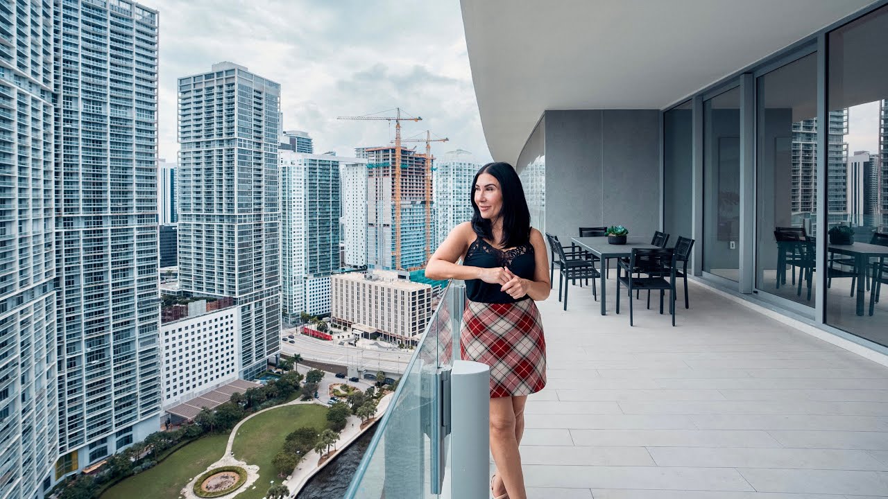 Продажа в Майами 🖤 Совершите экскурсию по кондоминиуму Aston Martin Residences стоимостью 4,6 млн...