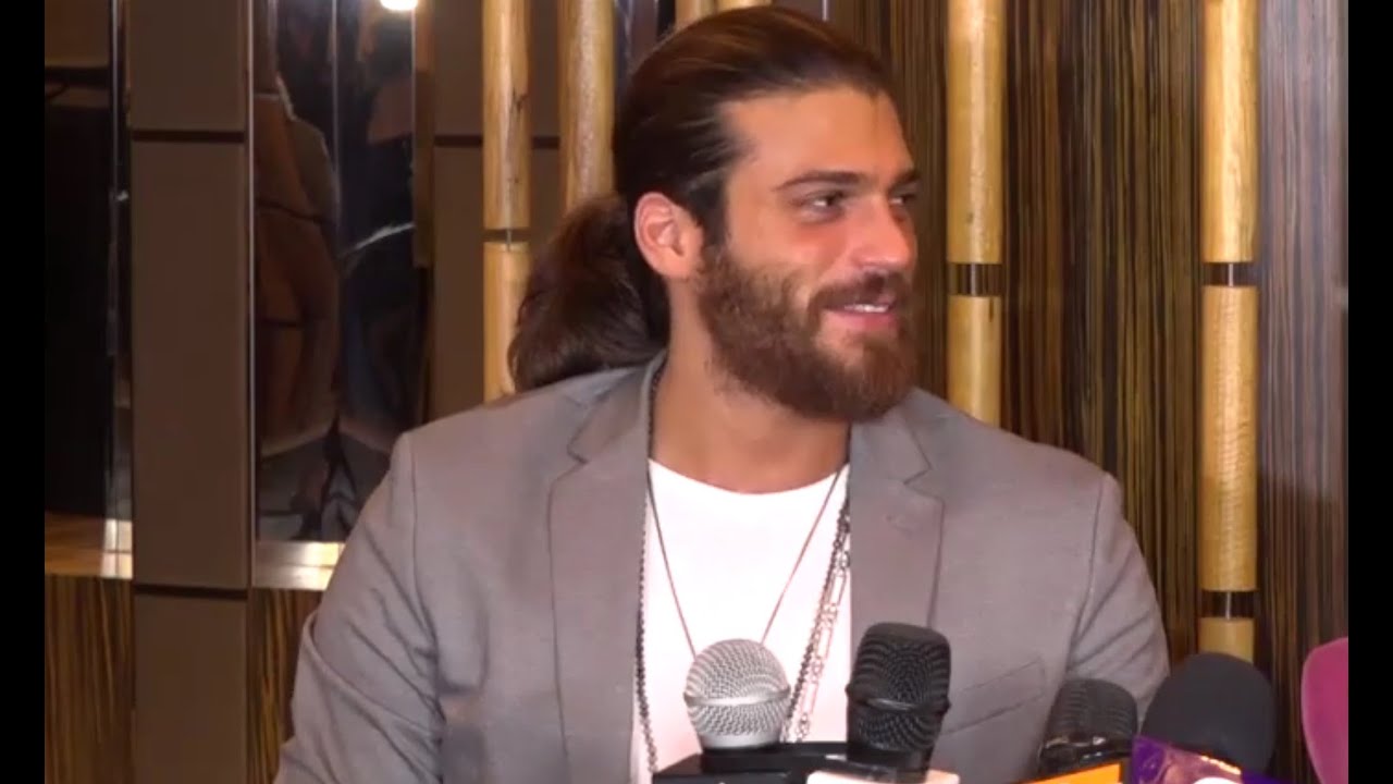 خاص بالفيديو- جان يامان يفاجئ كاميرا الفن وديميت اوزديمير تخطط لدخول الدراما اللبنانية