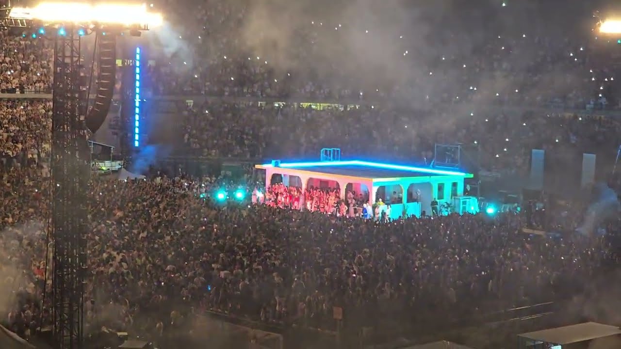 BAD BUNNY en Medellín: ‘Tití Me Preguntó’ hizo ESTALLAR al Estadio — Momentos que Nadie Te Contó