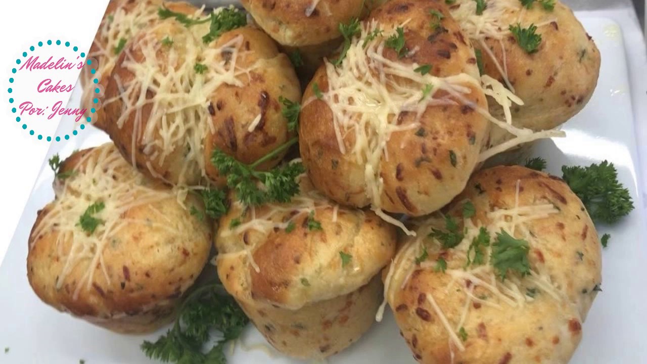 Pan De Ajo Con Queso Parmesano y Cerveza Deliciosos