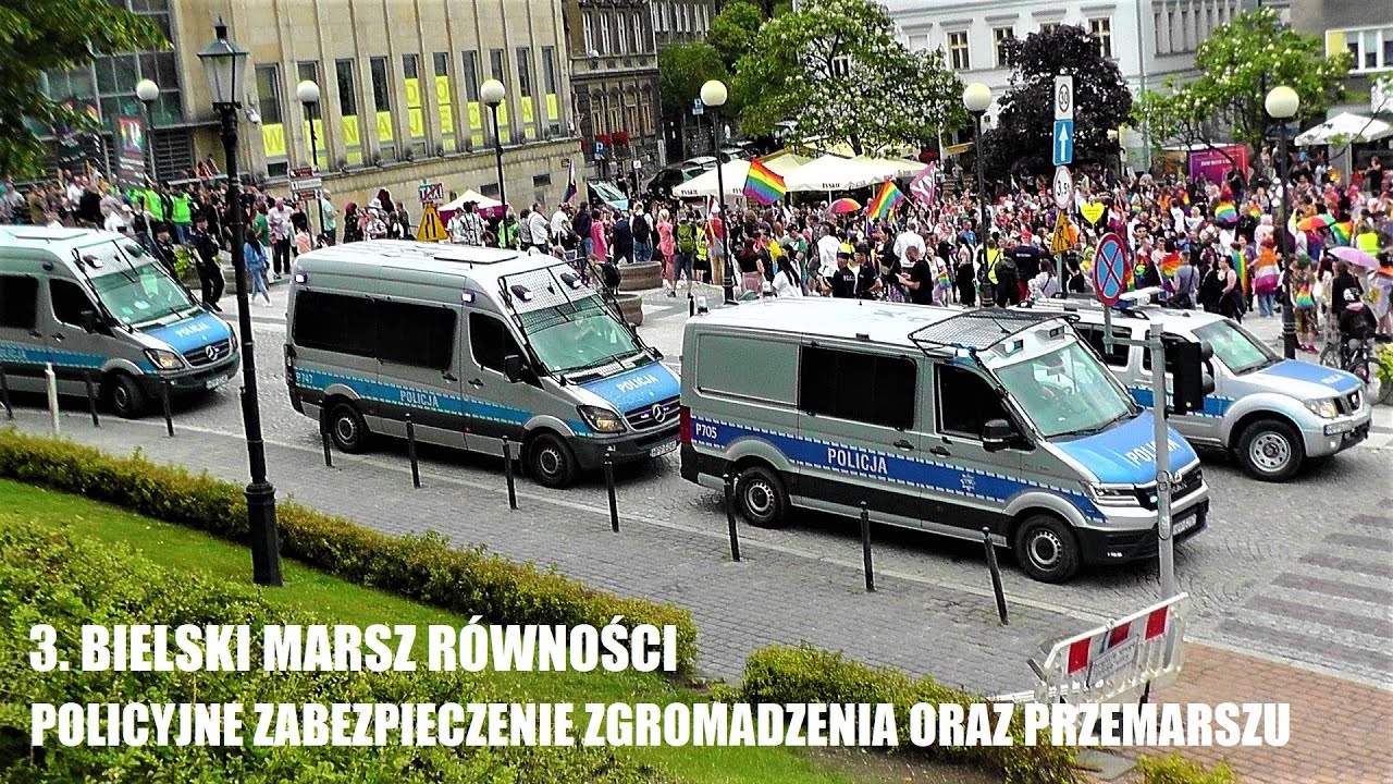 3. marsz równości w Bielsku-Białej - policyjne zabezpieczenie zgromadzenia oraz start przemarszu