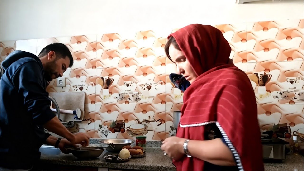 برنامه خانواده گی آشپزی با خودم برای افطاری البته همه راضی بودن😍😍