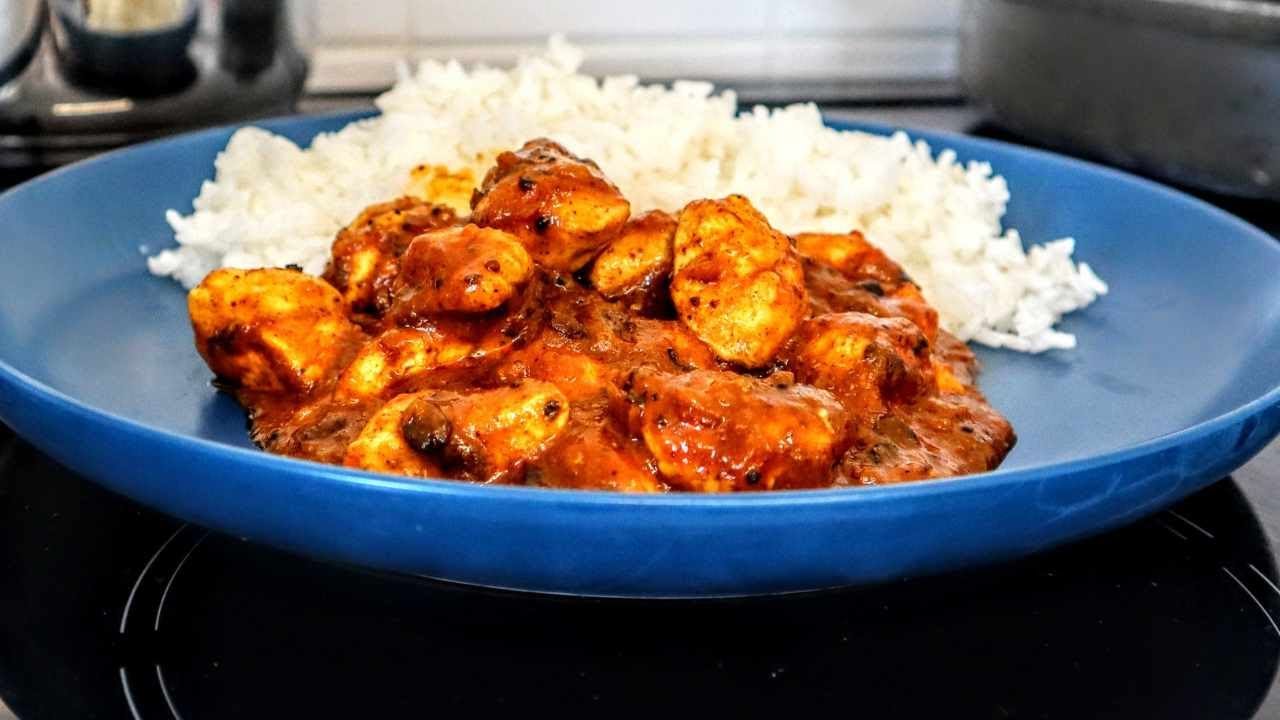 Trying Patak's Madras Spicy & Tangy Curry Kit + Taste Test