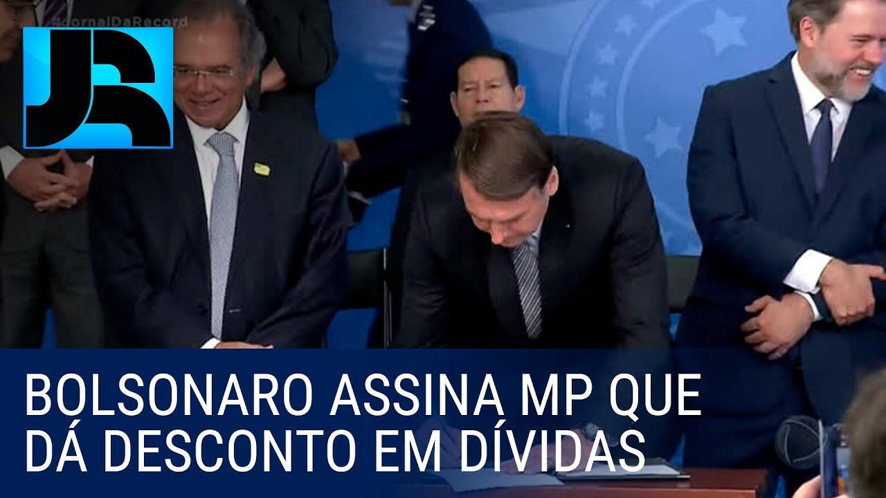 Presidente Bolsonaro assina MP que dá desconto nas dívidas de pessoas físicas e pequenas empresas