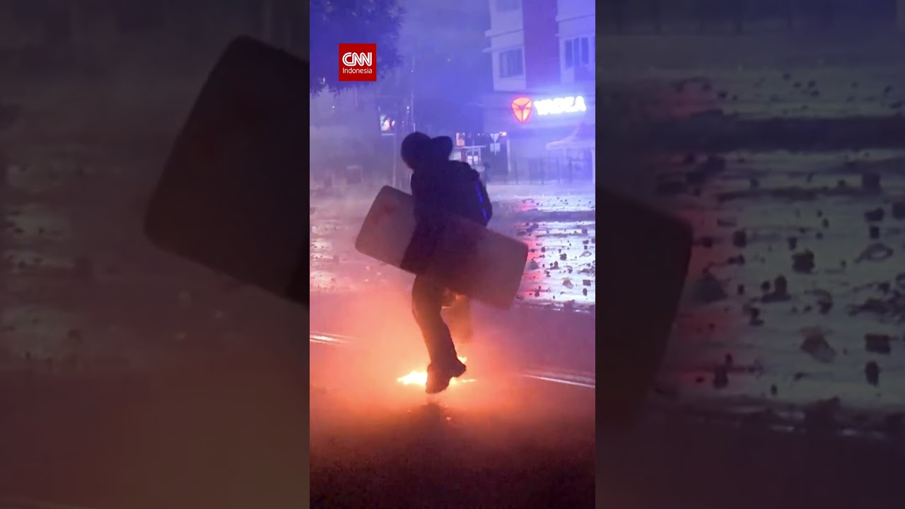 Suasana Demo DPR di Kawasan Penjernihan