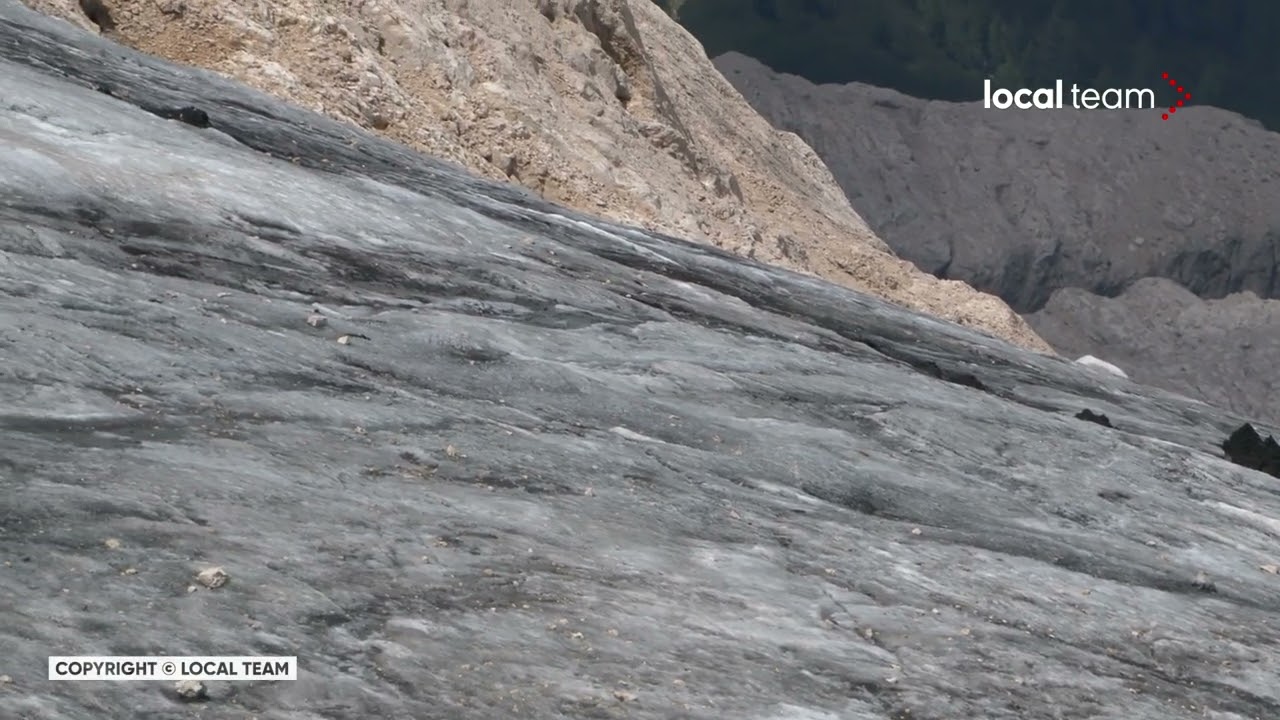 Marmolada, il nuovo crepaccio visto da Punta Rocca