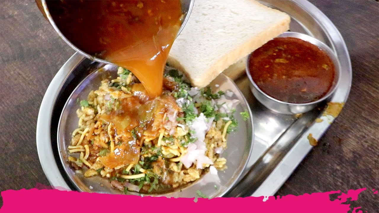 Spicy Indian BREAKFAST Food Tour - Misal Pav & Egg Bhurji | Pune, India