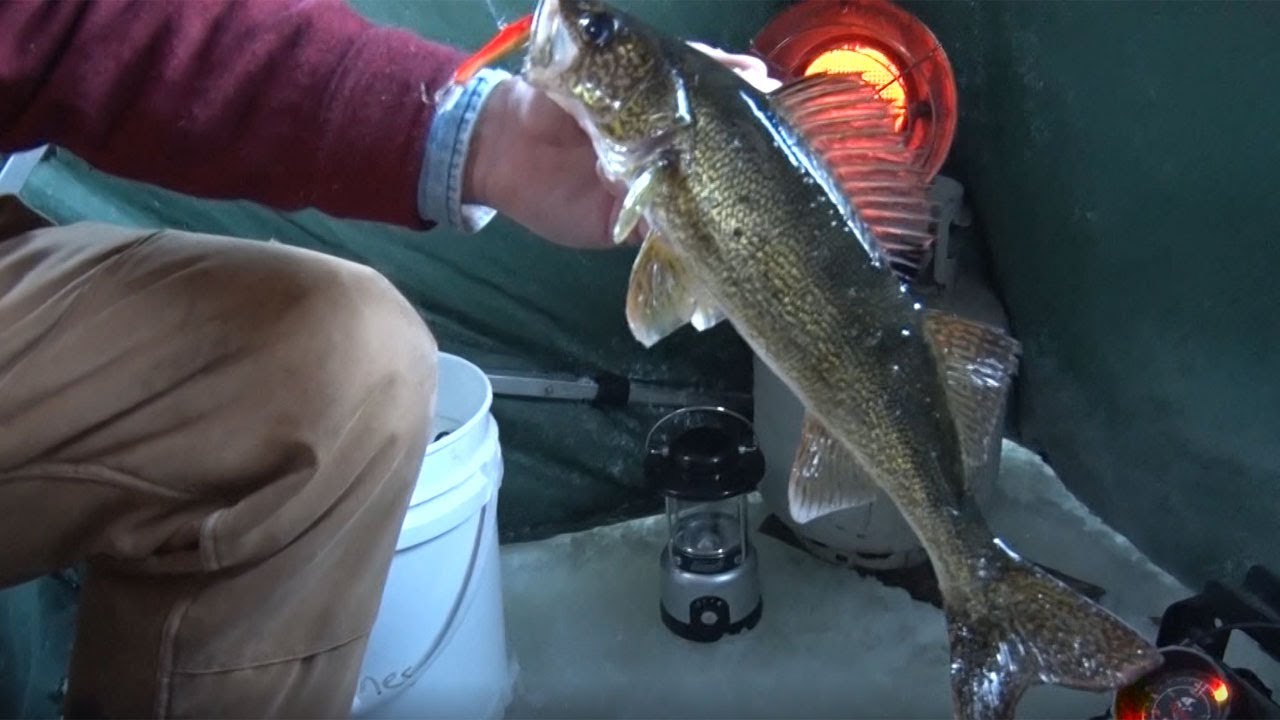 906 Outdoors - Ice Fishing Lake Gogebic