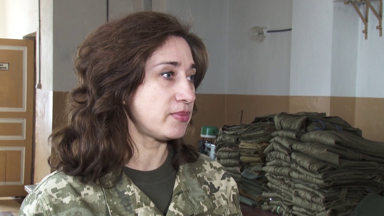 В унікальній  військовій частині за 30 кілометрів від Полтави служить  понад 60 жінок