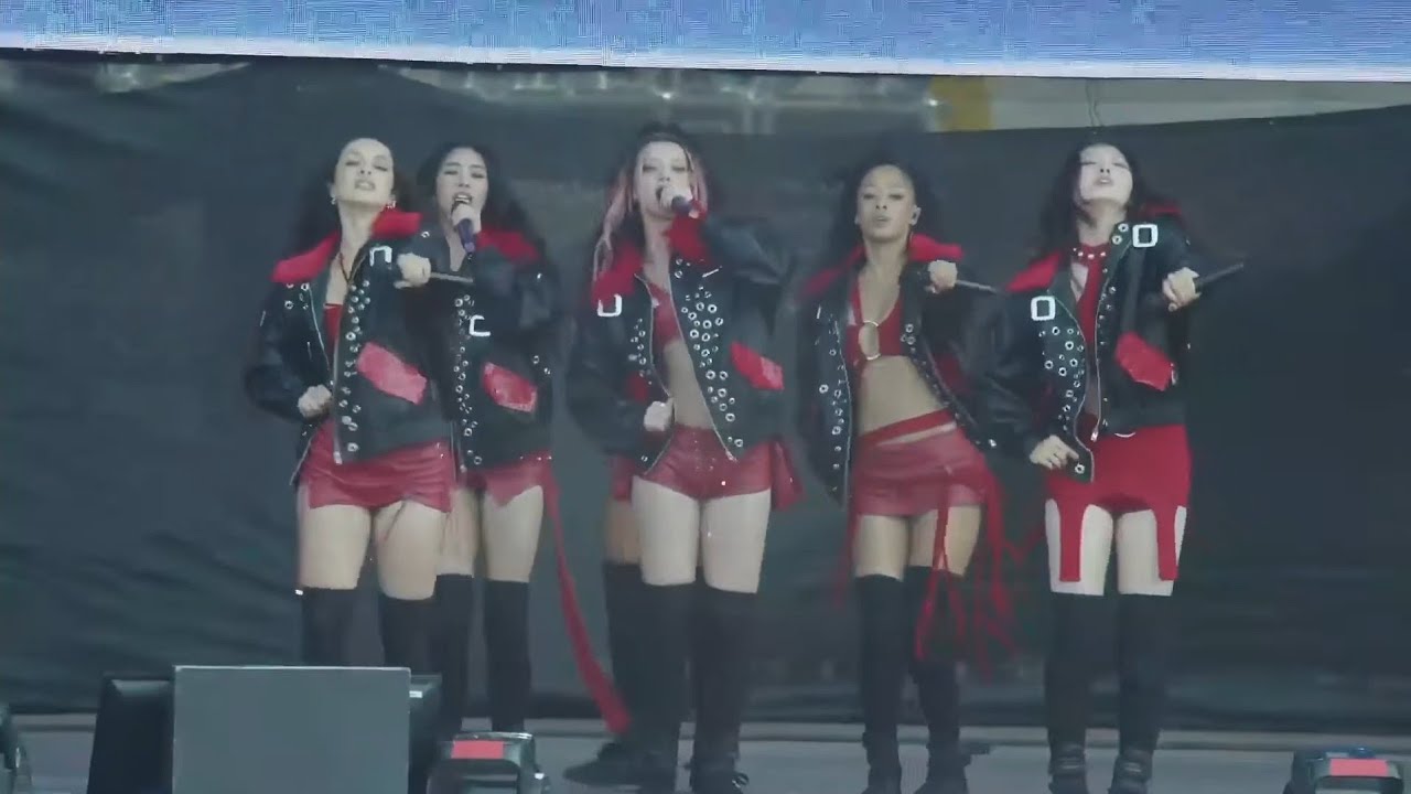 KATSEYE 'DEBUT' LOLLAPALOOZA | Full Performance + Dance Break