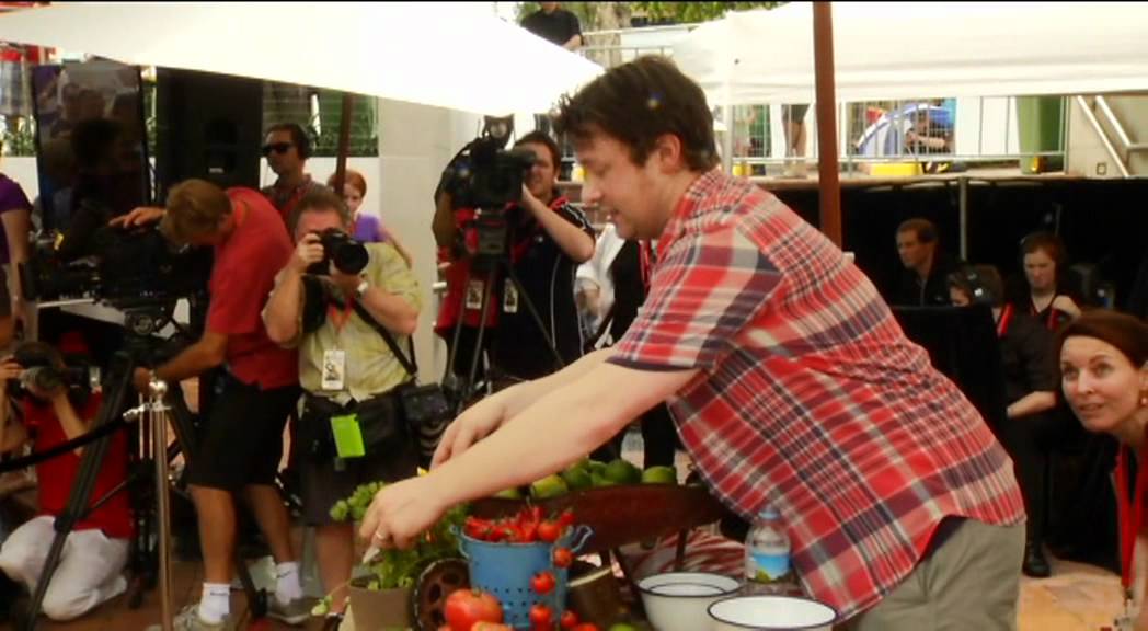 Jamie Oliver visits Ministry of Food Australia