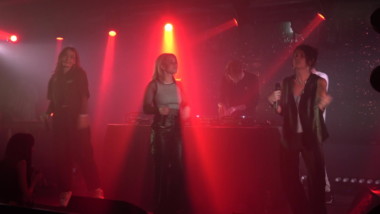 Toldyuuso ft. Böbe, Blansch & Rose May - Budapest, Akvárium Klub (2024-03-08)