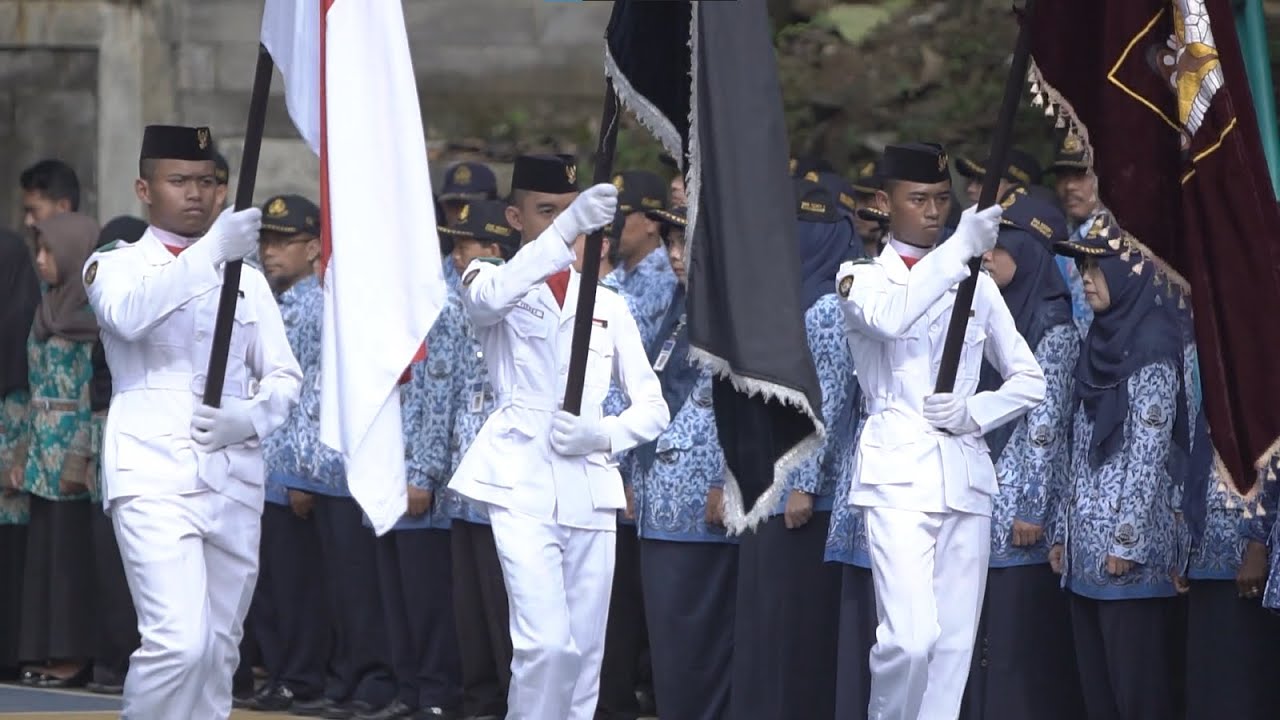 PROFIL SMA NEGERI 1 KARANGANYAR