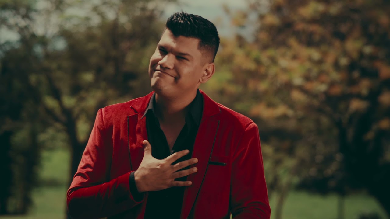 Rafa Becerra - Con Todo y Defectos (Video Oficial)