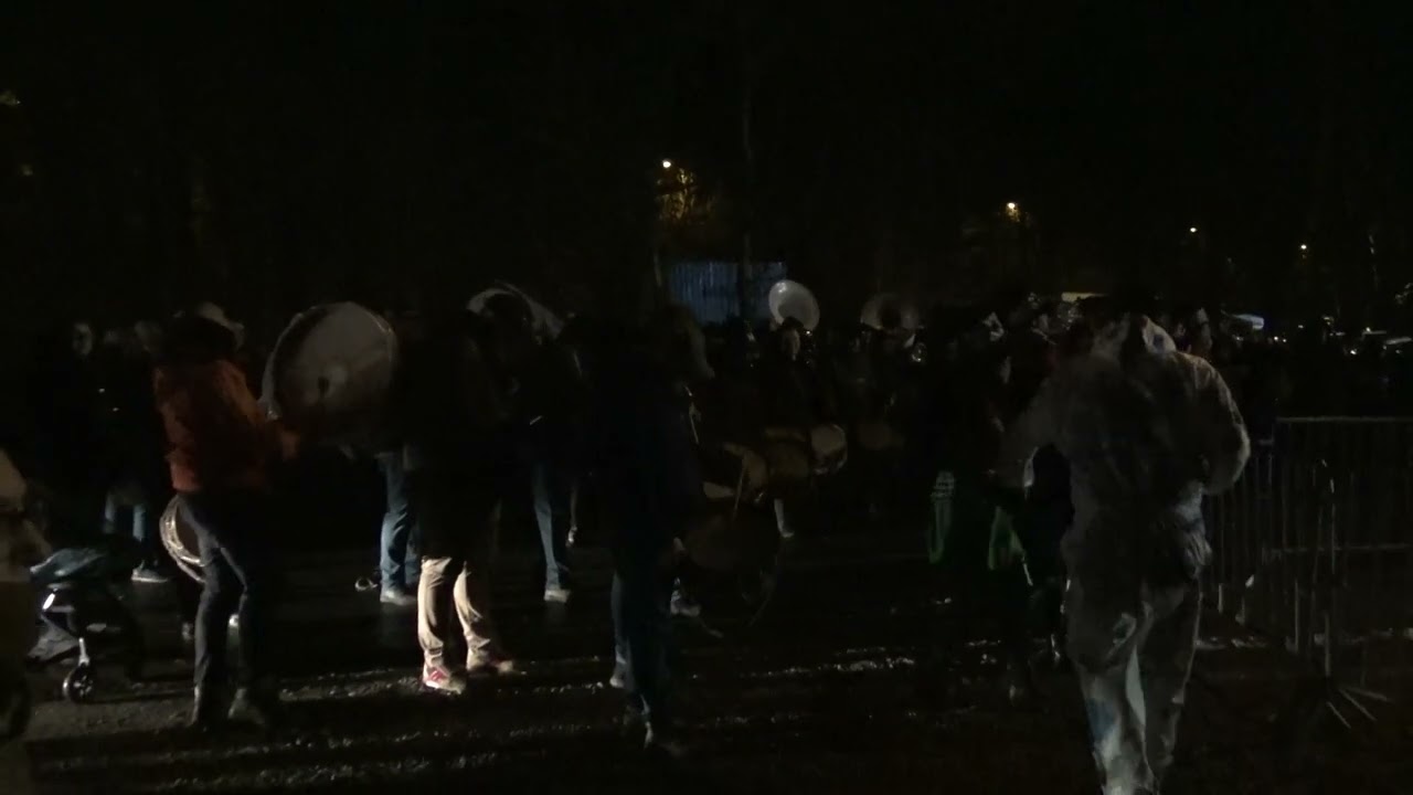 Carnaval et Grand feu de Silenrieux 2022 19 rentrée à la salle