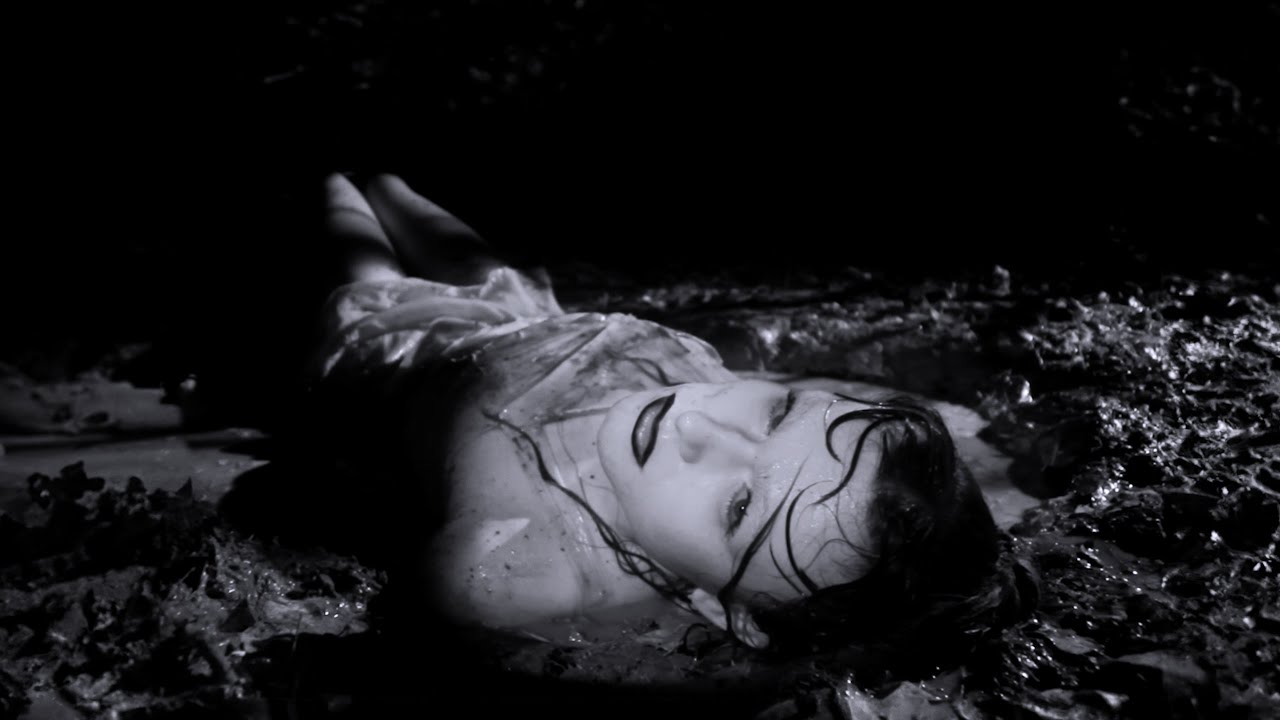 Llum - A GALOPE (Official Video)