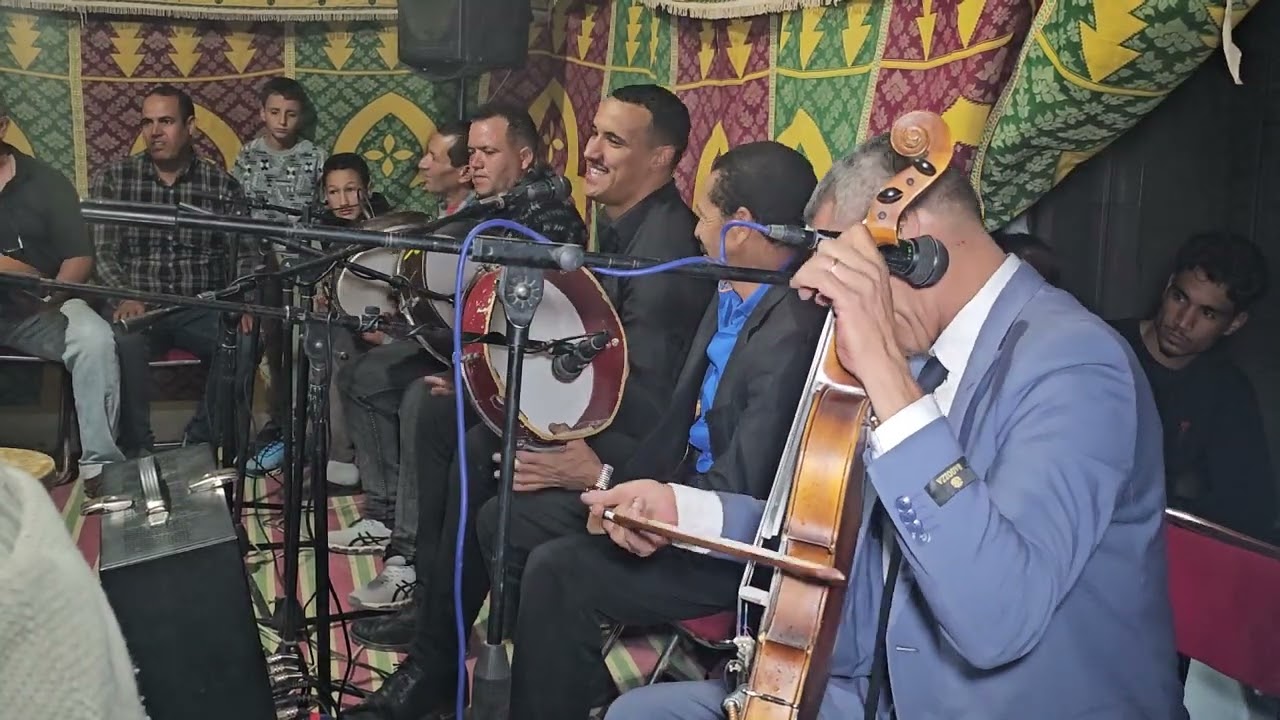 Mohamed Amellago "ad aligh 3ari awa... محمد أملاكو " أد اليغ عاري