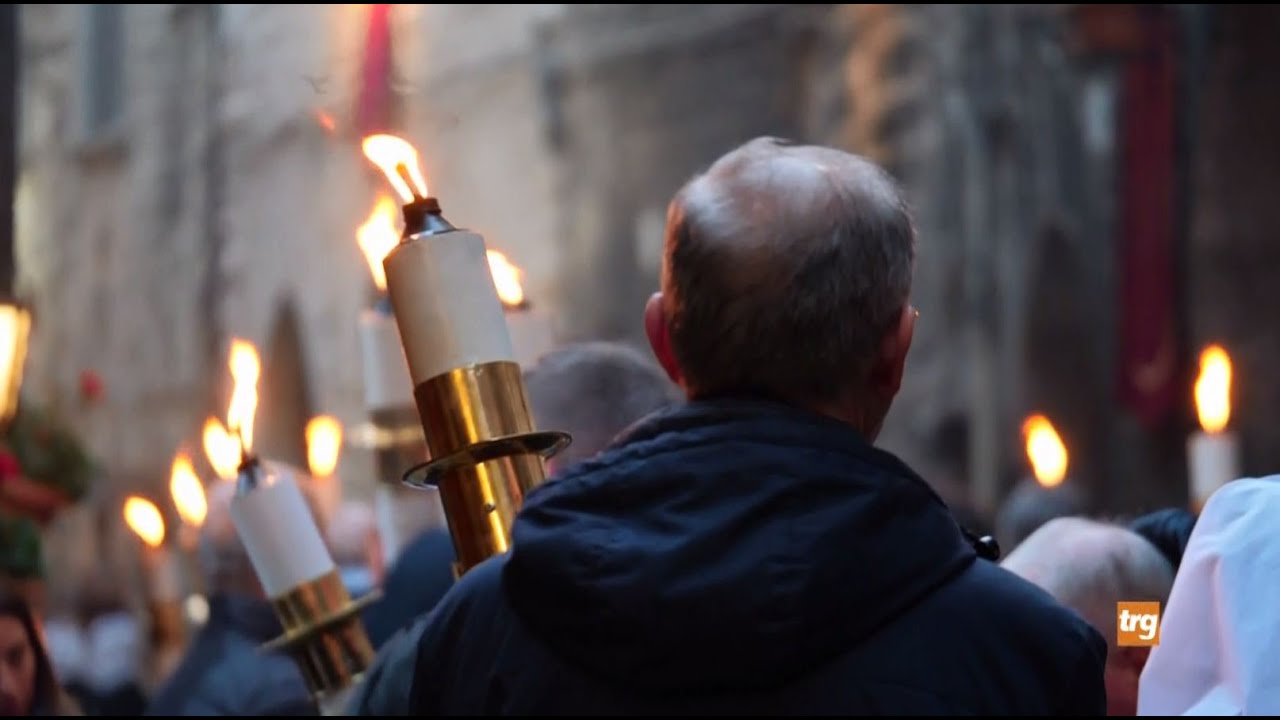 Gubbio: le immagini della Processione del Cristo Morto