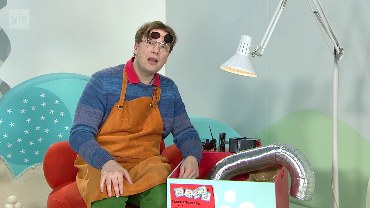 Pikku Kakkonen Juontopalat - Jaakon kone on p&auml;rein&auml;