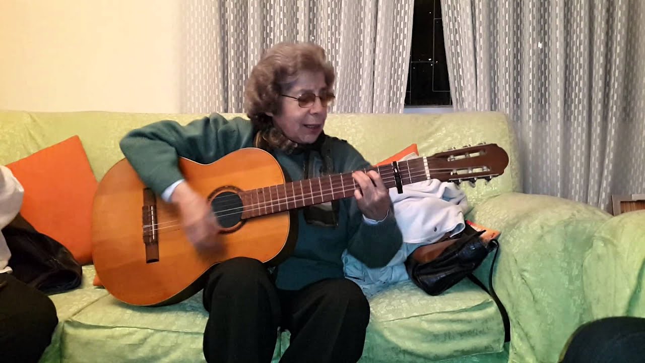 DE REGRESO / Composición e interpretación de Matilde Casazola Mendoza