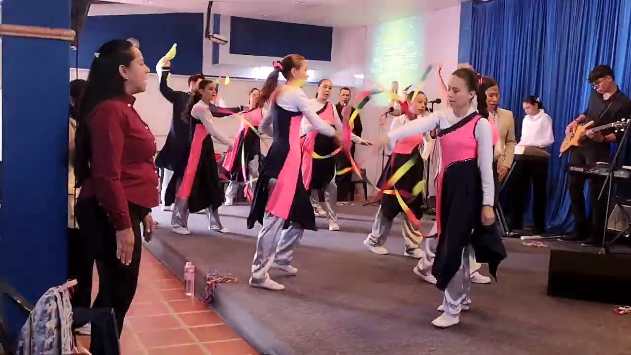 TE EXALTAMOS DIOS EN ESPIRITU Y VERDAD - DANZA CRISTIANA
