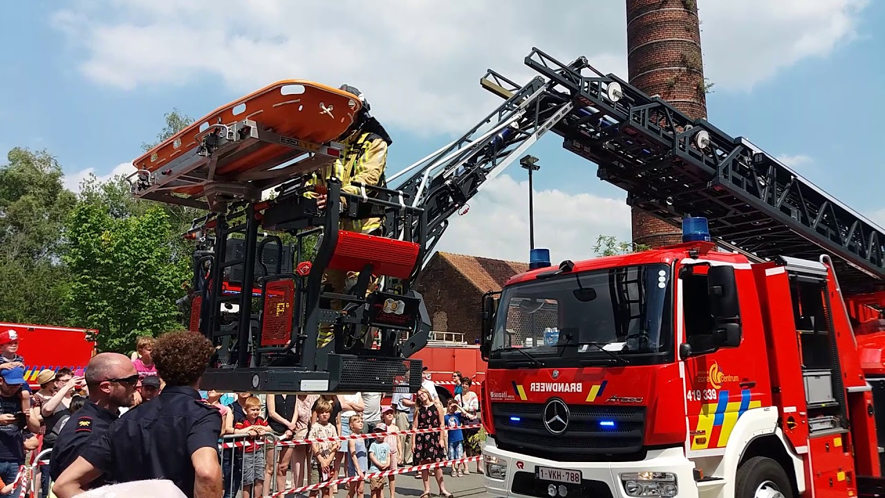 Demo nieuwe ladderwagen opendeurdag brandweer gent