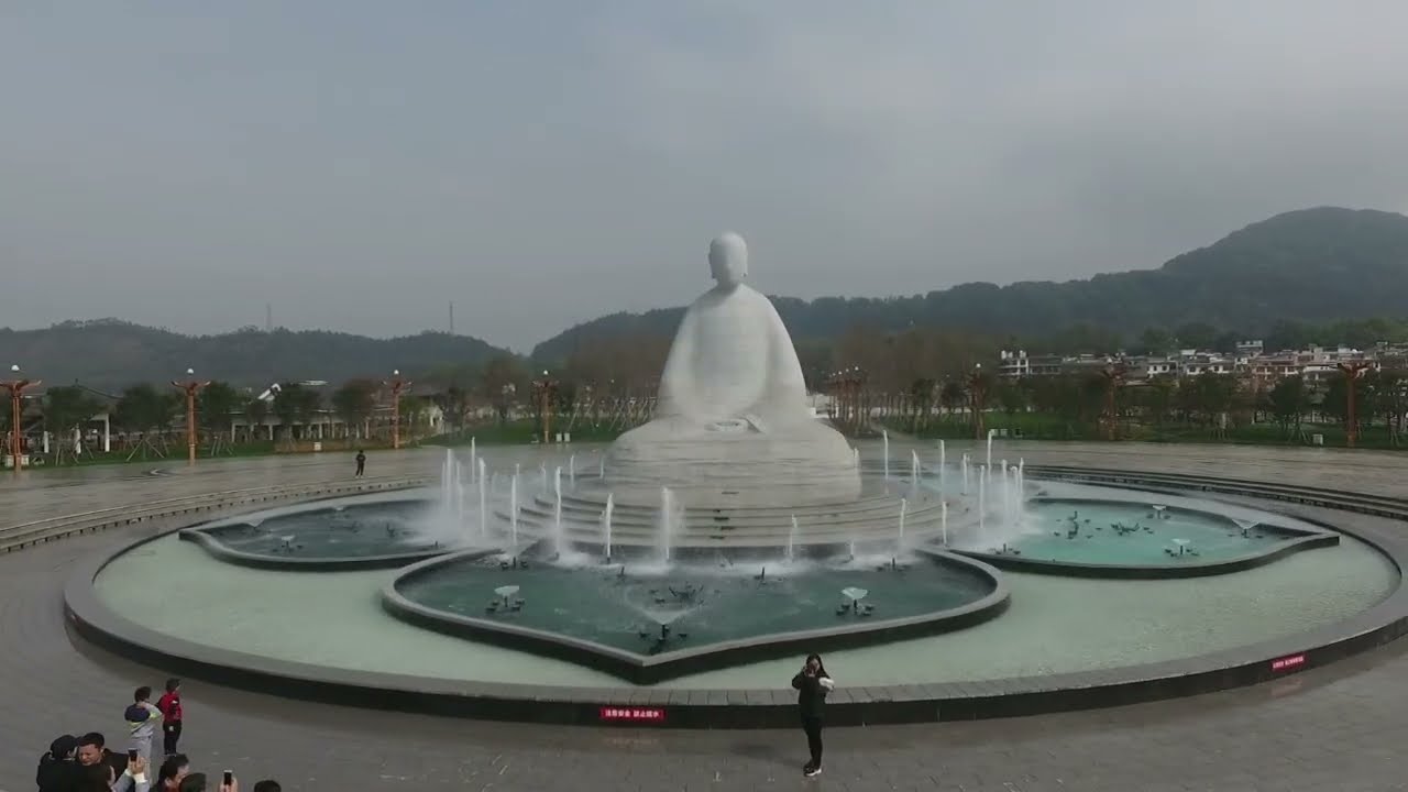 Top 10 AMAZING Dancing Fountains in China: Music Fountain with Statue in Guangdong