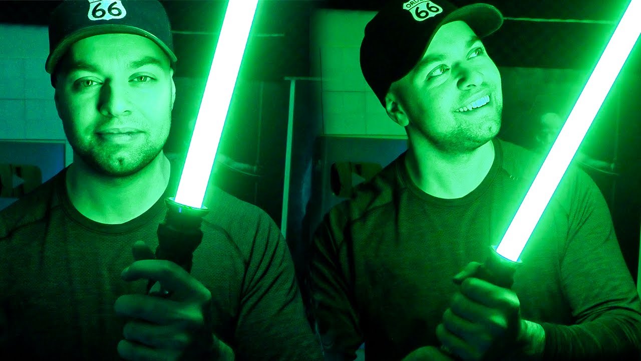 Qui-Gon Jinn Realistic Lightsaber Unboxing and Power Up