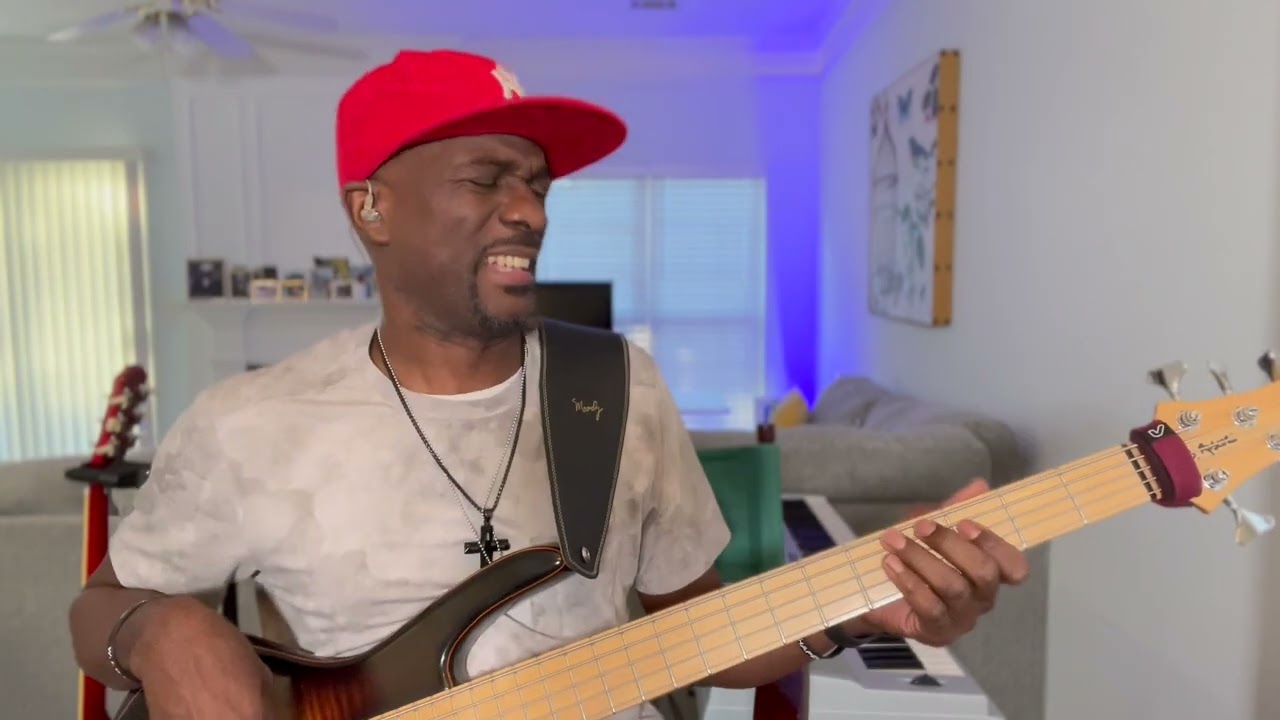 Praise Break I Instrumental I Bass Cover #DeanOnBass #BasicBassCover