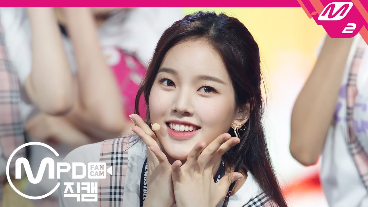 [MPD직캠] 위클리 이수진 직캠 4K ‘내 남자친구에게(To my boyfriend)’ (Weeekly LEESOOJIN FanCam) | @MCOUNTDOWN_2020.7.23