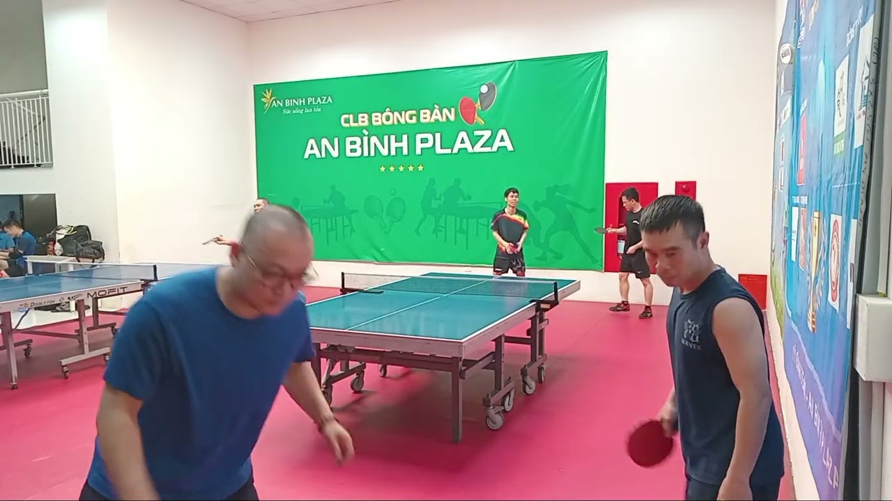 Dũng NT/ Vũ Vs Bình bọt/Liệu  tại clb bóng bàn Mỹ Đình Plaza