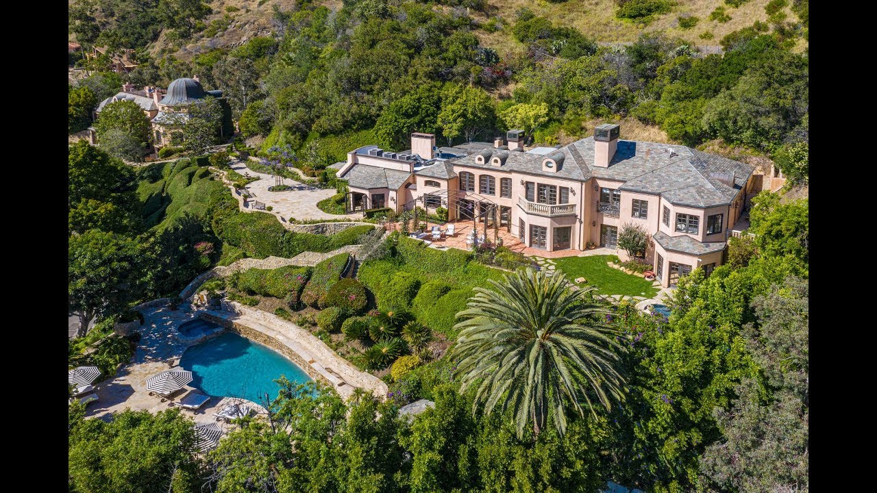 3250 Serra Road | Malibu