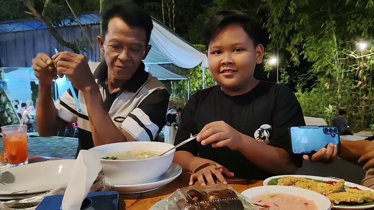Alhamdulillah... Nikmat sekali buka bersama keluarga 🤤