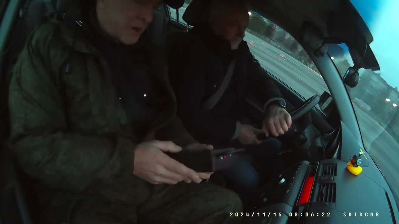 Скид кар - король заноса!